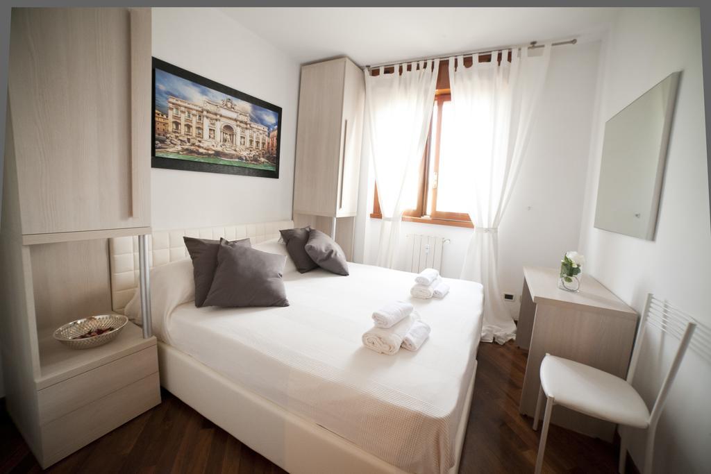 Roman Holidays All'Eur Room photo