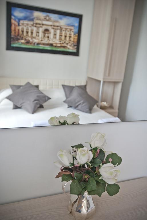 Roman Holidays All'Eur Room photo