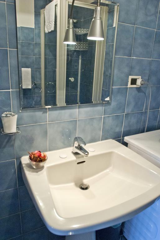 Roman Holidays All'Eur Room photo