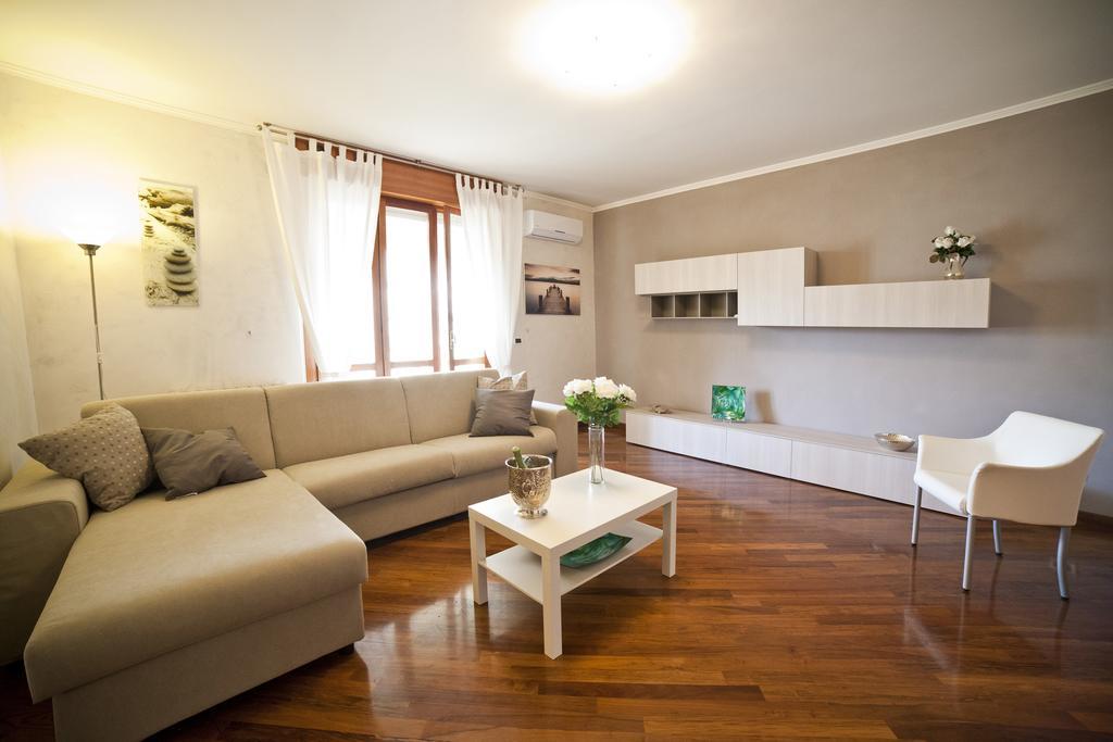 Roman Holidays All'Eur Room photo